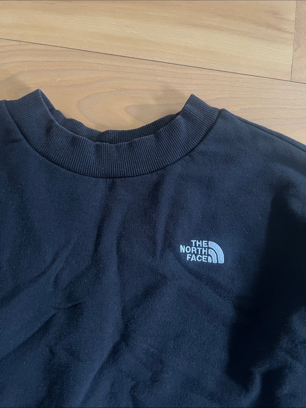 The North Face Women's Black Evolution Crew Neck - Picture 4 of 5